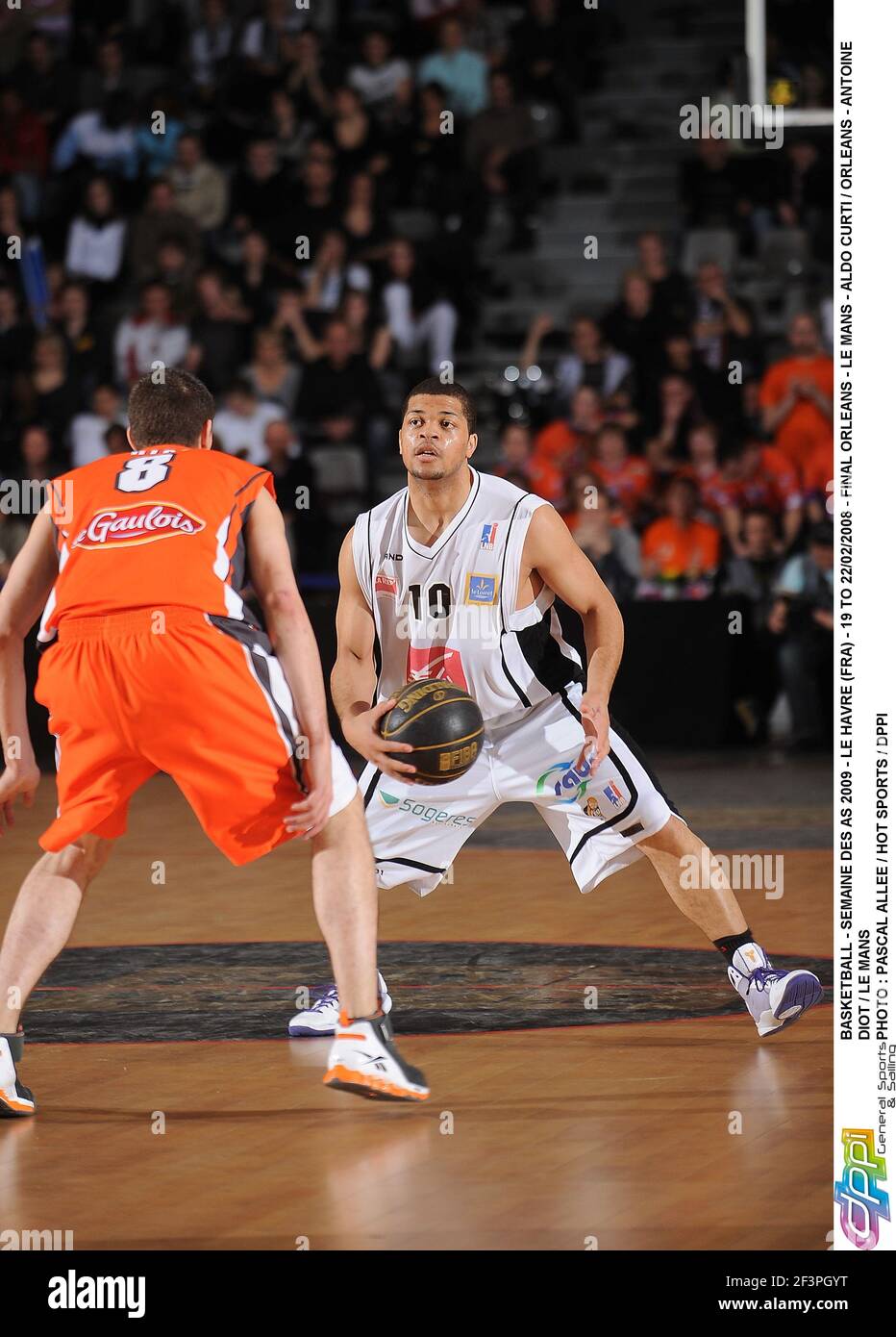 BASKETBALL - SEMAINE DES AS 2009 - LE HAVRE (FRA) - 19 BIS 22/02/2008 - FINALE ORLEANS - LE MANS - ALDO CURTI / ORLEANS - ANTOINE DIOT / LE MANS FOTO : PASCAL ALLEE / HOT SPORTS / DPPI Stockfoto