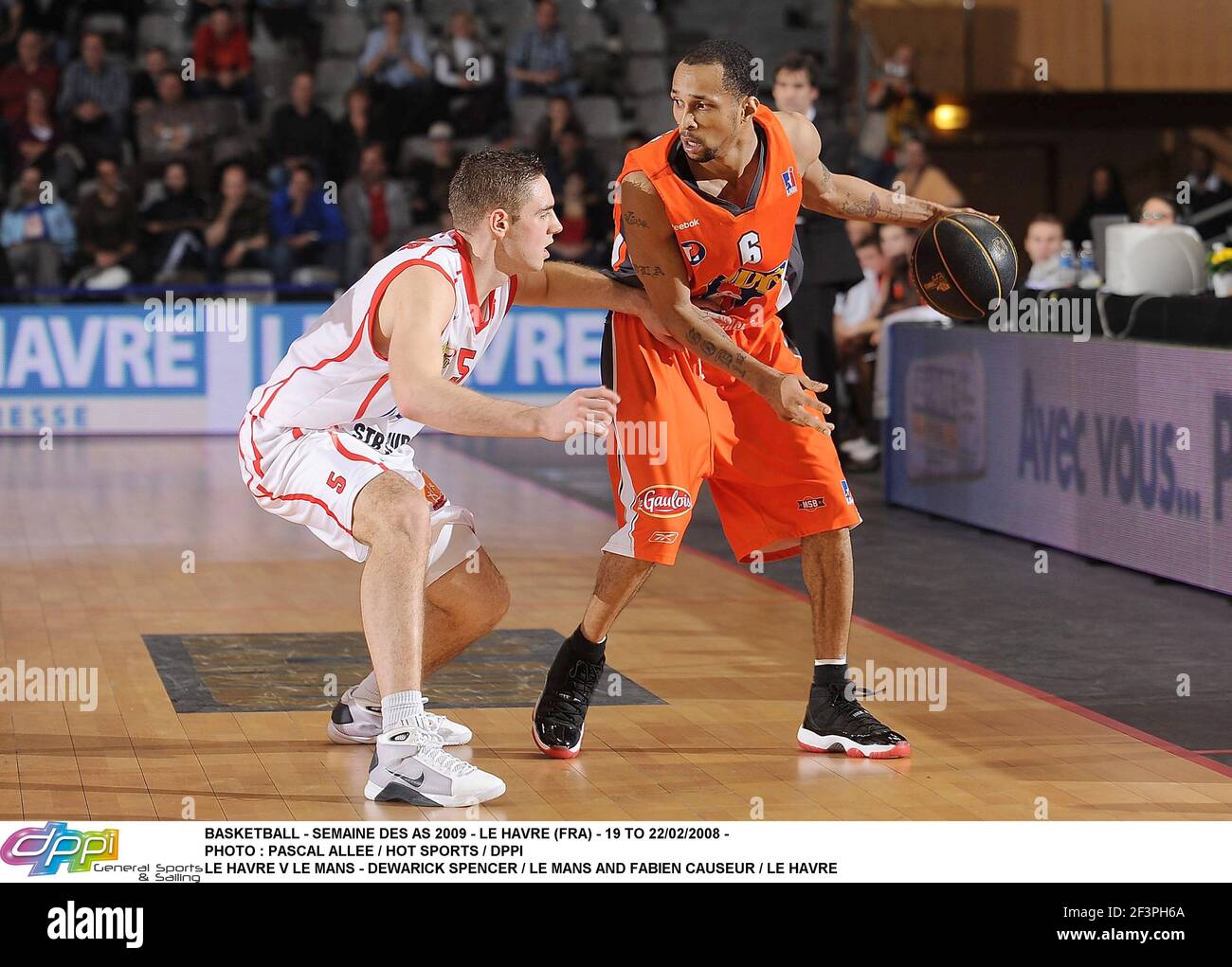 BASKETBALL - SEMAINE DES AS 2009 - LE HAVRE (FRA) - 19 BIS 22/02/2008 - FOTO : PASCAL ALLEE / HOT SPORTS / DPPI LE HAVRE V LE MANS - DEWARICK SPENCER / LE MANS UND FABIEN CAUSEUR / LE HAVRE Stockfoto