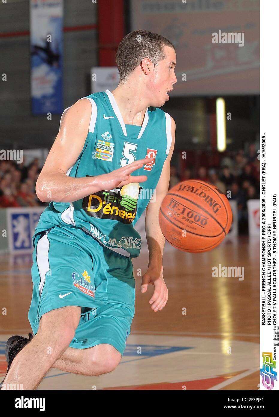 BASKETBALL - FRANZÖSISCHE MEISTERSCHAFT PRO A 2008/2009 - CHOLET (FRA) - 05/05/2009 - FOTO : PASCAL ALLEE / HOT SPORTS / DPPI CHOLET V PAU-LACQ-ORTHEZ - 5 THOMAS HEURTEL (PAU) Stockfoto