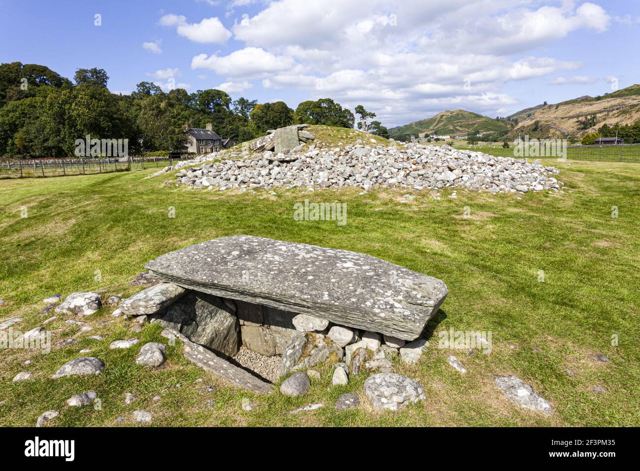 Nether Largie South Cairn, einer von mehreren neolithischen/bronzezeitlichen kämmereihen in Kilmartin Glen, Argyll & Bute, Schottland, Großbritannien Stockfoto