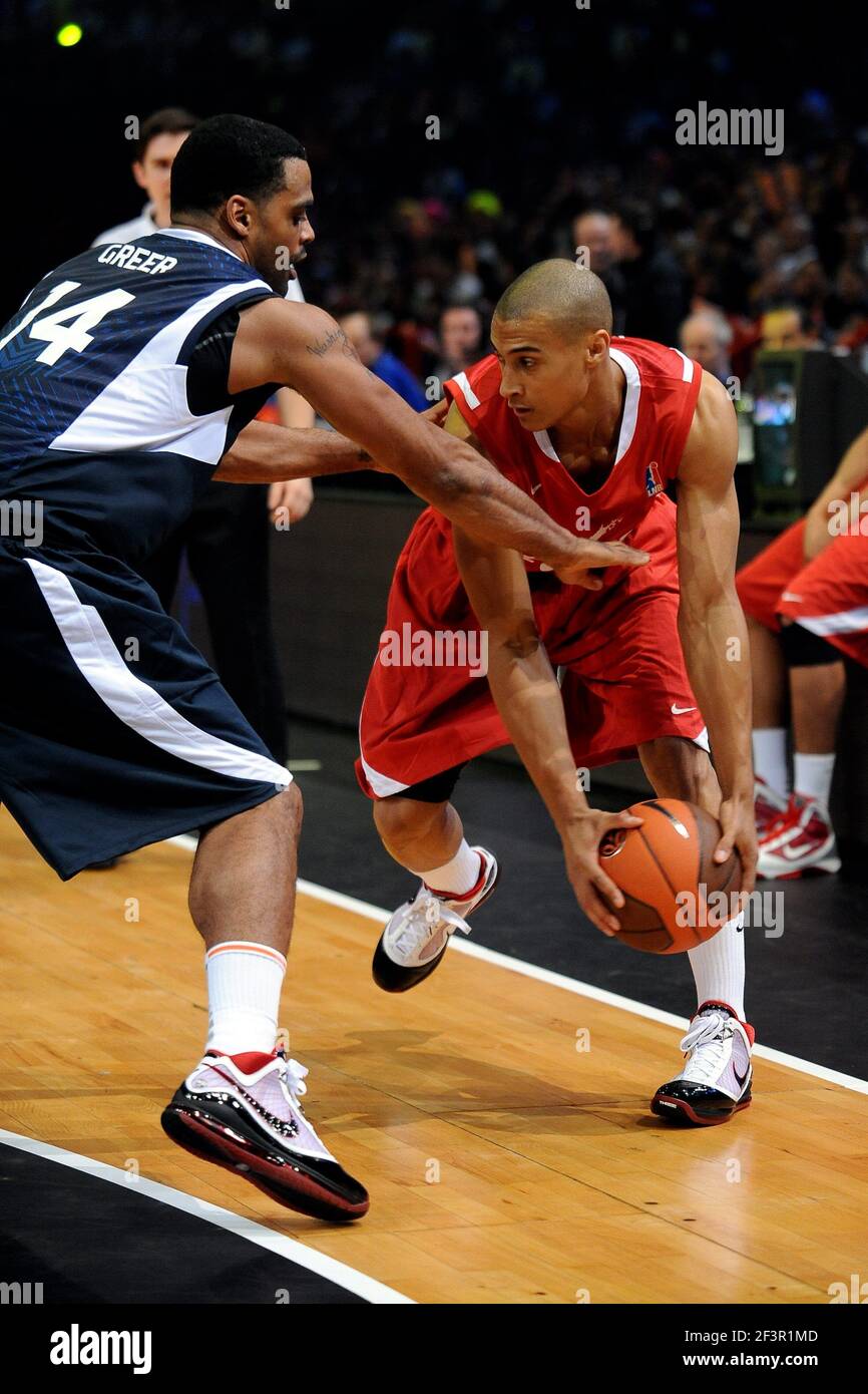 BASKETBALL - ALLE STERNE SPIEL 2009 - PARIS-BERCY (FRA) - 30/12/2009 - FOTO : PASCAL ALLEE / HOT SPORTS / DPPI - EDWIN JACKSON (FRANZÖSISCH) / RICARDO GREER (AUSLAND) Stockfoto