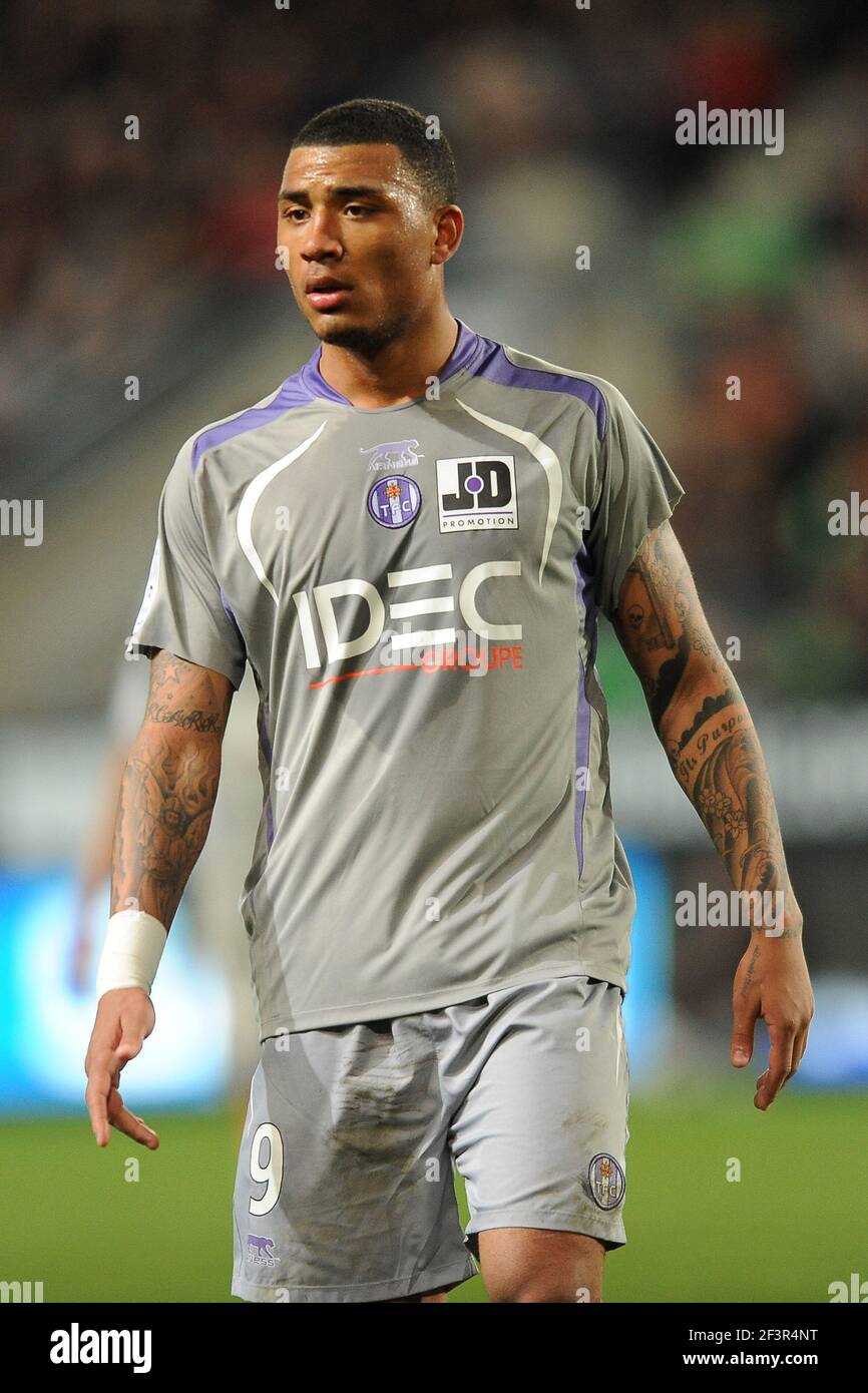 FUSSBALL - FRANZÖSISCHE MEISTERSCHAFT 2009/2010 - L1 - STADE RENNAIS V TOULOUSE FC - 20/03/2010 - FOTO PASCAL ALLEE / DPPI – COLIN KAZIM RICHARDS (TFC) Stockfoto