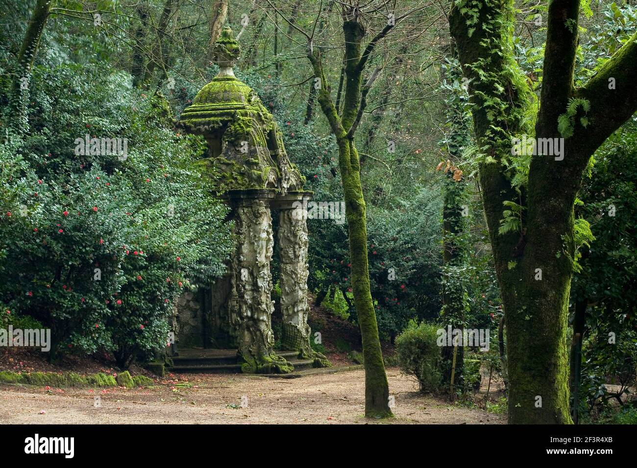 Dekorative Gartenstruktur in Wallfahrtsort von Bom Jesus do Monte Heiligtum, in Braga, Nord-Portugal. Stockfoto