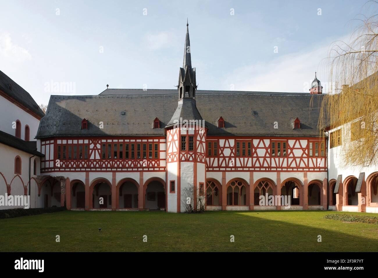 Kloster im Kloster Eberbach, einem ehemaligen Zisterzienserkloster bei Eltville am Rhein im Rheingau. Stockfoto