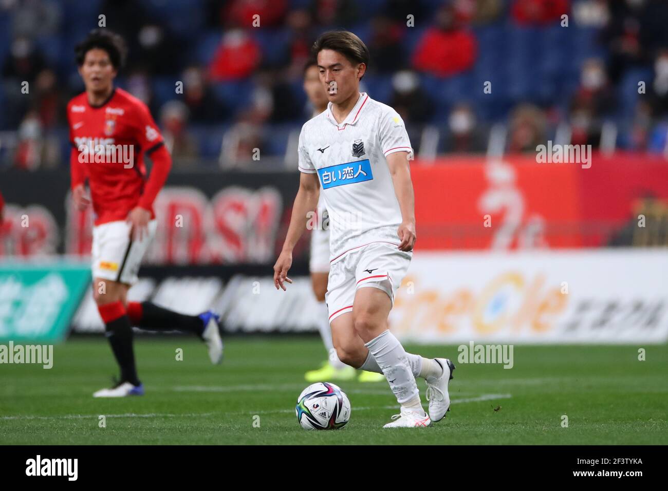 Saitama Stadium 2002, Saitama, Japan. März 2021, 17th. Tomoki Takamine (Consadole), 17. MÄRZ 2021 - Fußball: 2021 J1 Liga-Spiel zwischen Urawa Red Diamonds 0-0 Hokkaido Consadole Sapporo im Saitama Stadium 2002, Saitama, Japan. Kredit: YUTAKA/AFLO SPORT/Alamy Live Nachrichten Stockfoto