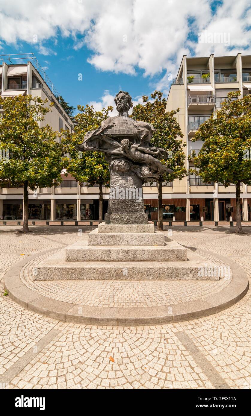 Denkmal von Carlo Battaglini im Zentrum von Lugano, Tessin, Schweiz Stockfoto