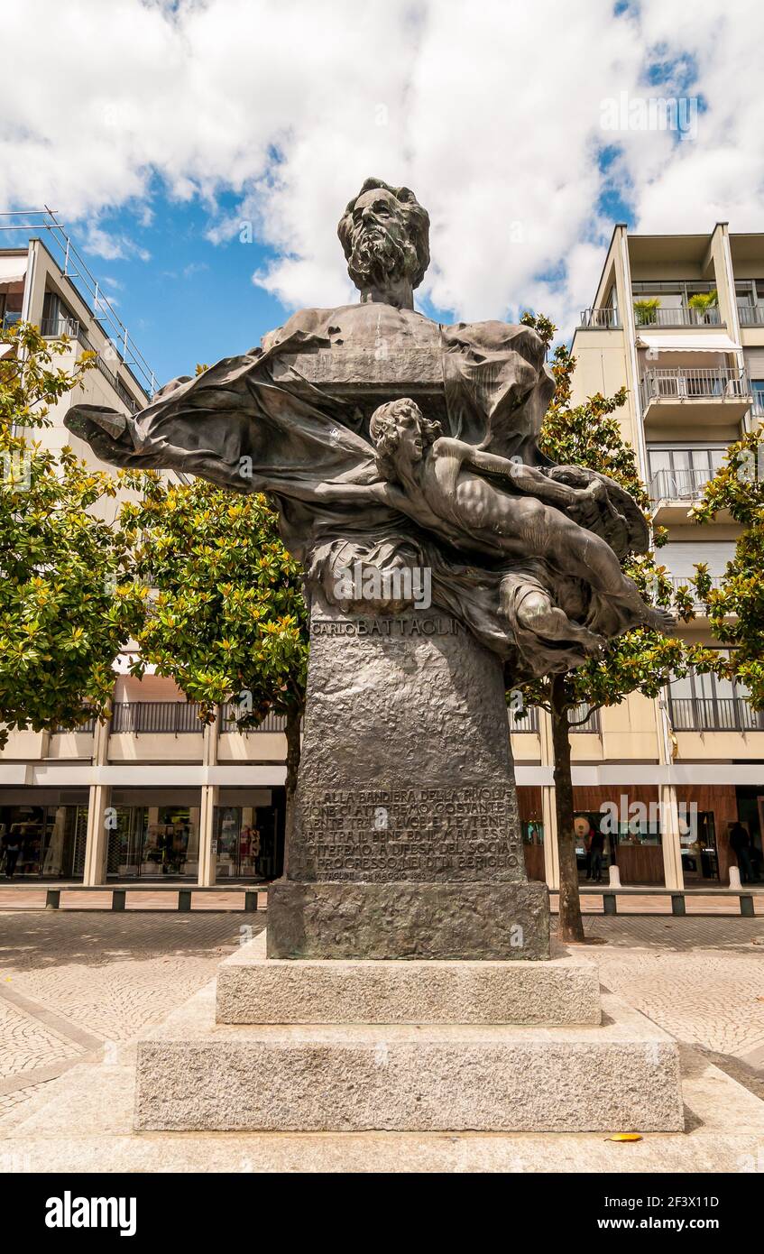 Denkmal von Carlo Battaglini im Zentrum von Lugano, Tessin, Schweiz Stockfoto