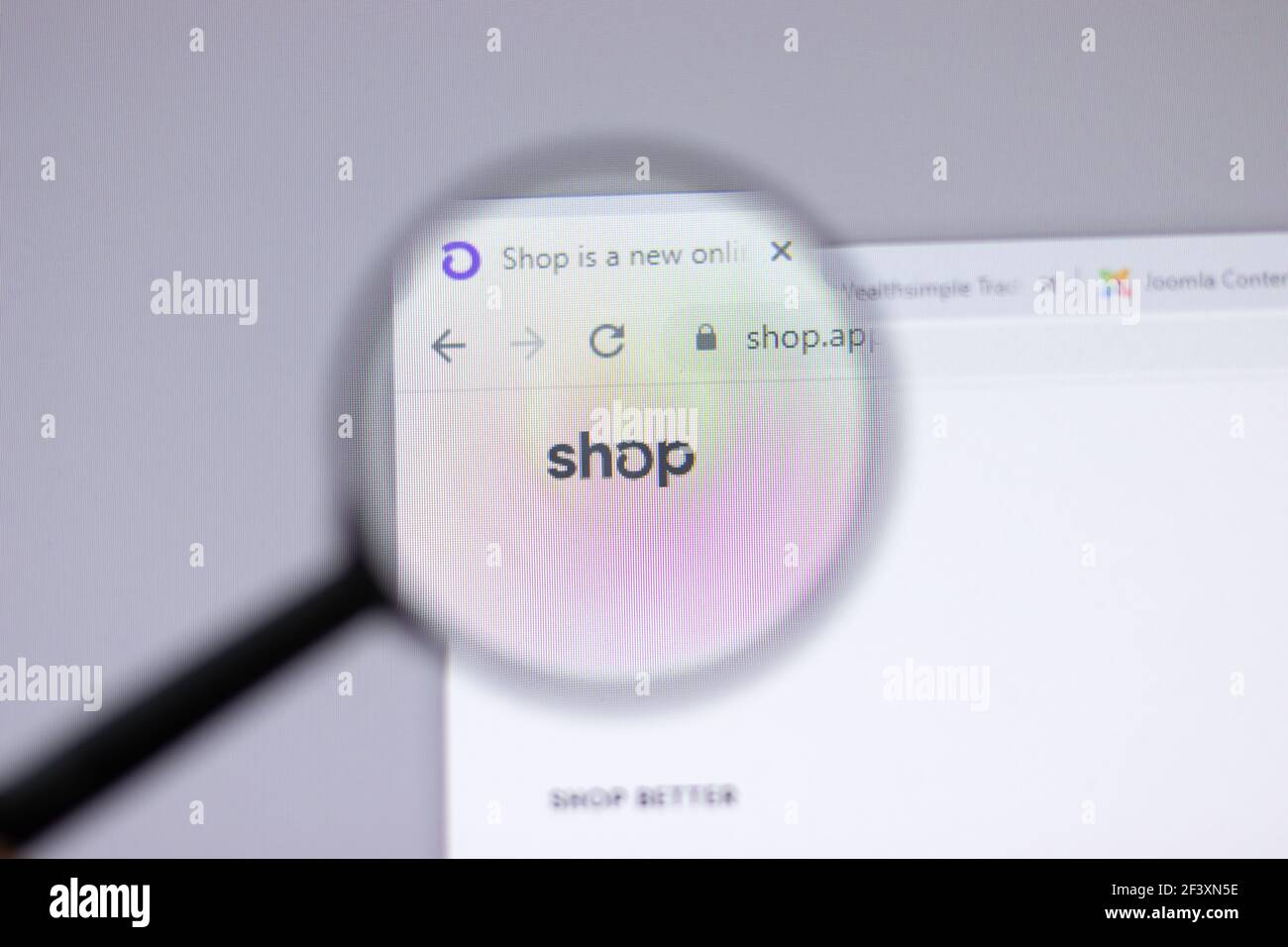 New York, USA - 18. März 2021: Shop App Shop.App Firmenlogo-Symbol auf Website, illustrative Editorial Stockfoto