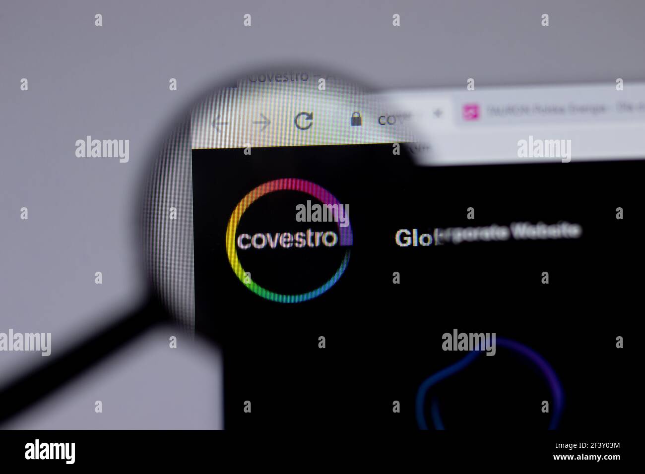 New York, USA - 18. März 2021: Covestro Firmenlogo-Symbol auf Website, illustrative Editorial Stockfoto