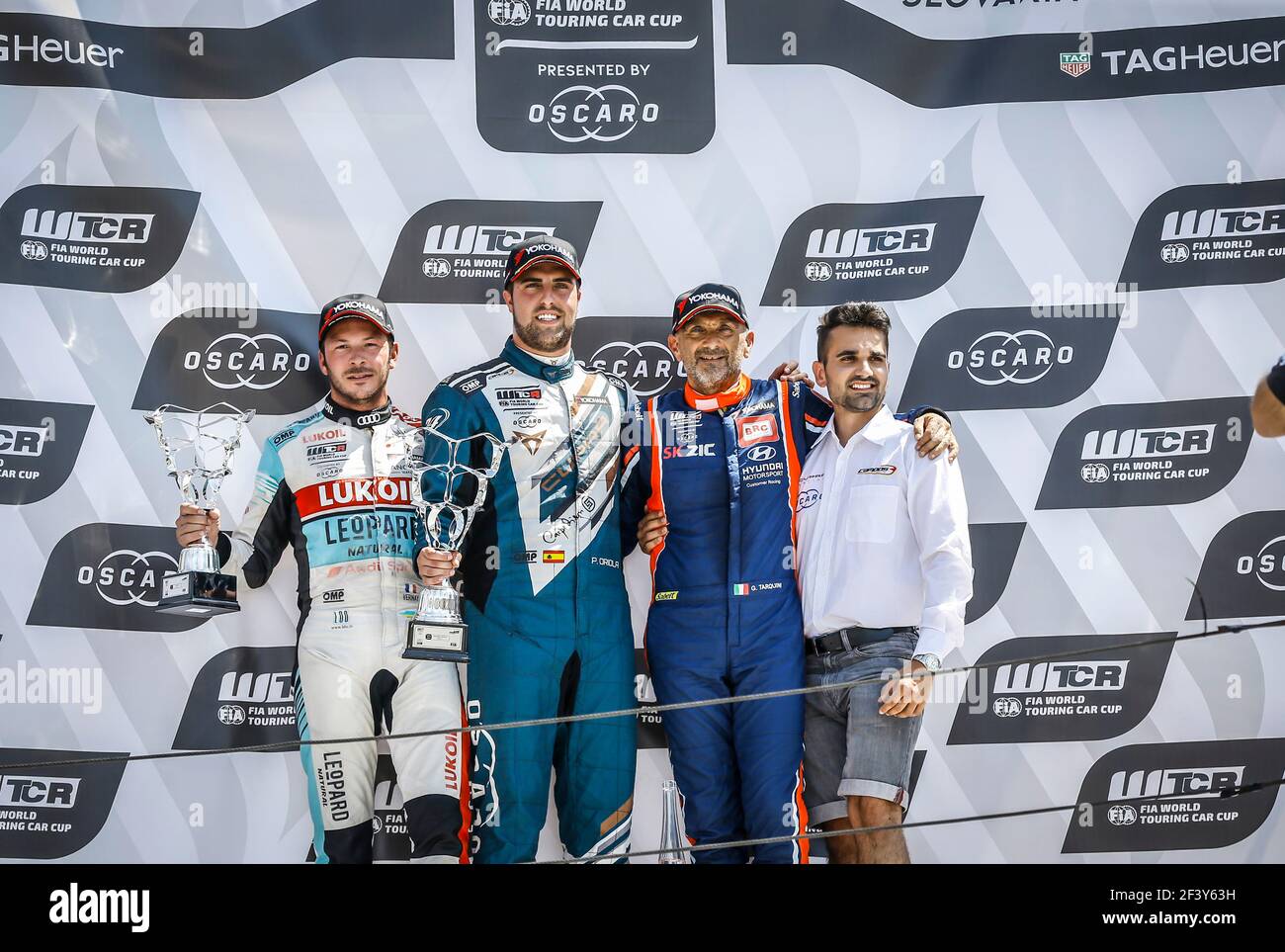 VERNAY Jean-Karl, (Fra), Audi RS3 LMS TCR Team Audi Sport Leopard Lukoil, Portrait, ORIOLA Pepe, (esp), Seat Cupra TCR Team Oscaro von Campos Racing, Portrait, TARQUINI Gabriele, (ita), Hyundai i30 N TCR Team BRC Racing, Portrait Podestrennen 1 während des 2018 FIA WTCR World Touring Car Cup Rennens der Slowakei am Slovakia Ring, vom 13. Bis 15. juli - Foto Jean Michel Le MEUR / DPPI Stockfoto