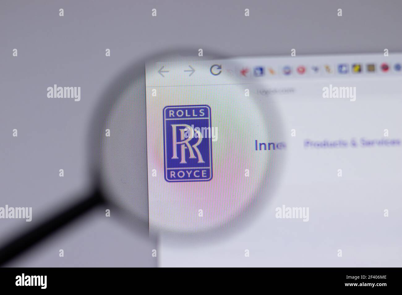 New York, USA - 18. März 2021: Rolls-Royce Firmenlogo-Icon auf der Website, illustrative Editorial Stockfoto