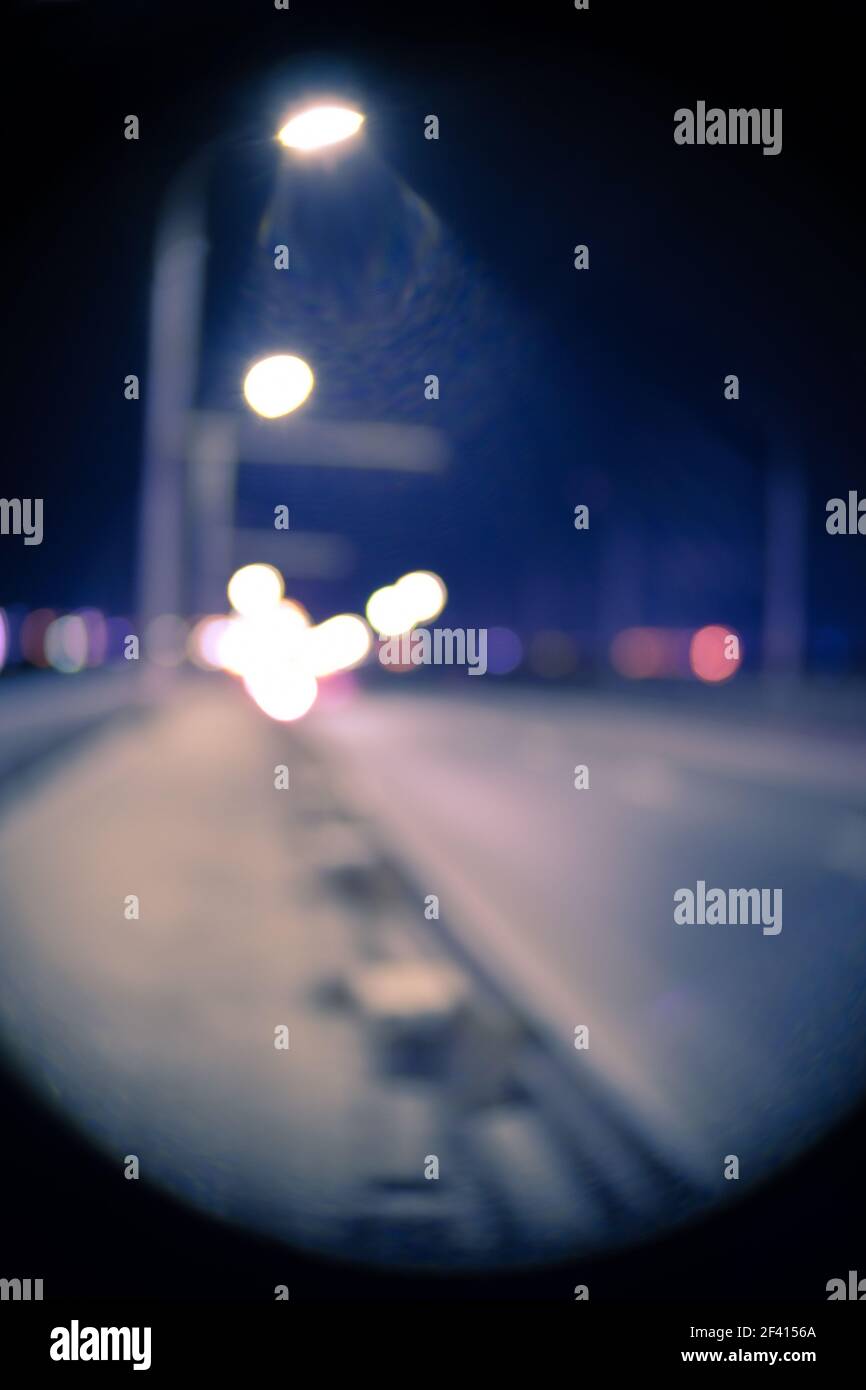 Straßenlampen mit Fackeln verschwommenes Bild, harte Vignette. Straßenlampen mit Fackeln verschwommenes Bild Stockfoto