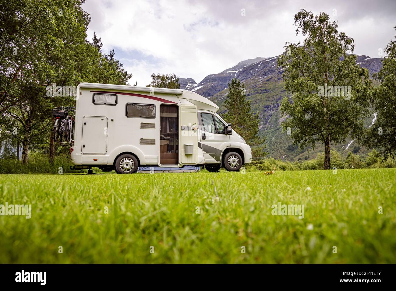 Familienurlaub reisen RV, Urlaub im Reisemobil, Caravan Auto Urlaub. Stockfoto