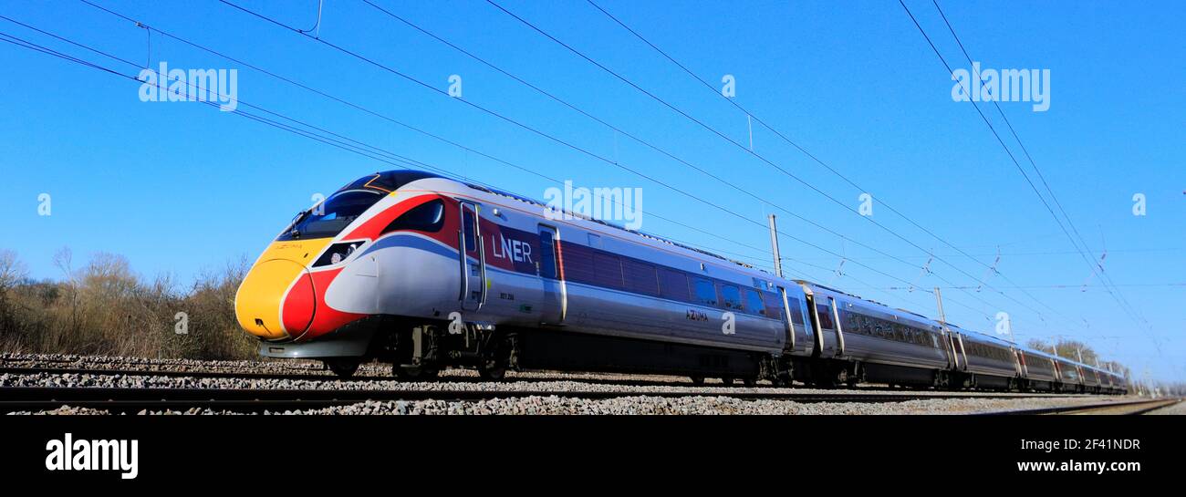 LNER Azuma Zug, Klasse 800, East Coast Main Line Railway, Newark on Trent, Nottinghamshire, England, Großbritannien Stockfoto