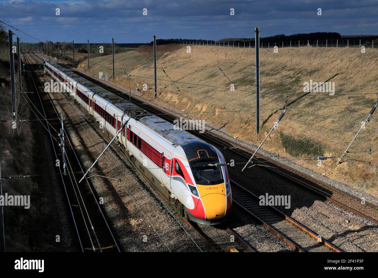 LNER Azuma Zug, Klasse 800, East Coast Main Line Railway, Newark on Trent, Nottinghamshire, England, Großbritannien Stockfoto