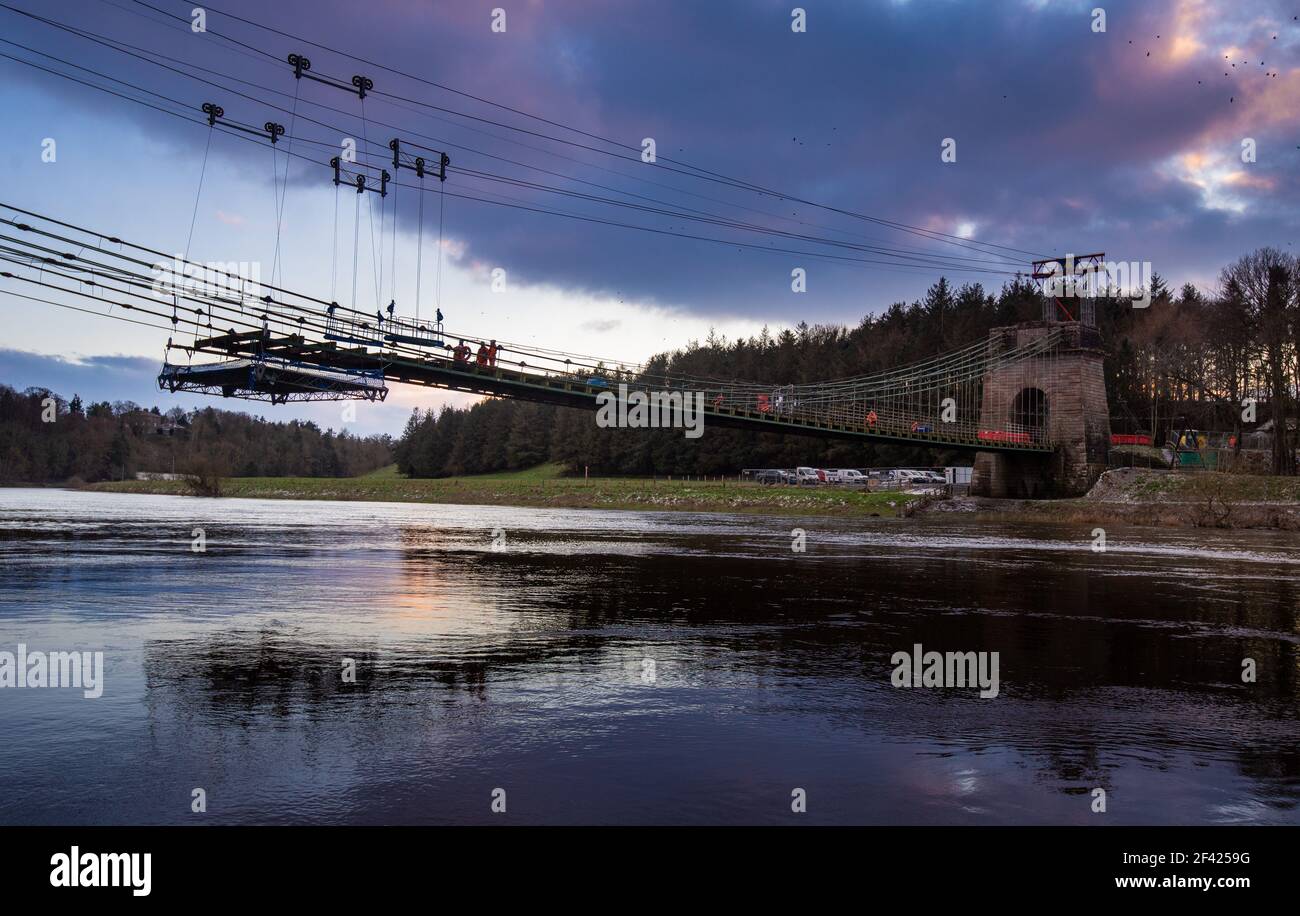 Die Union Chain Bridge, die England und Schottland über den Fluss Tweed verbindet, wurde 1820 von Spencer Engineering renoviert. Stockfoto