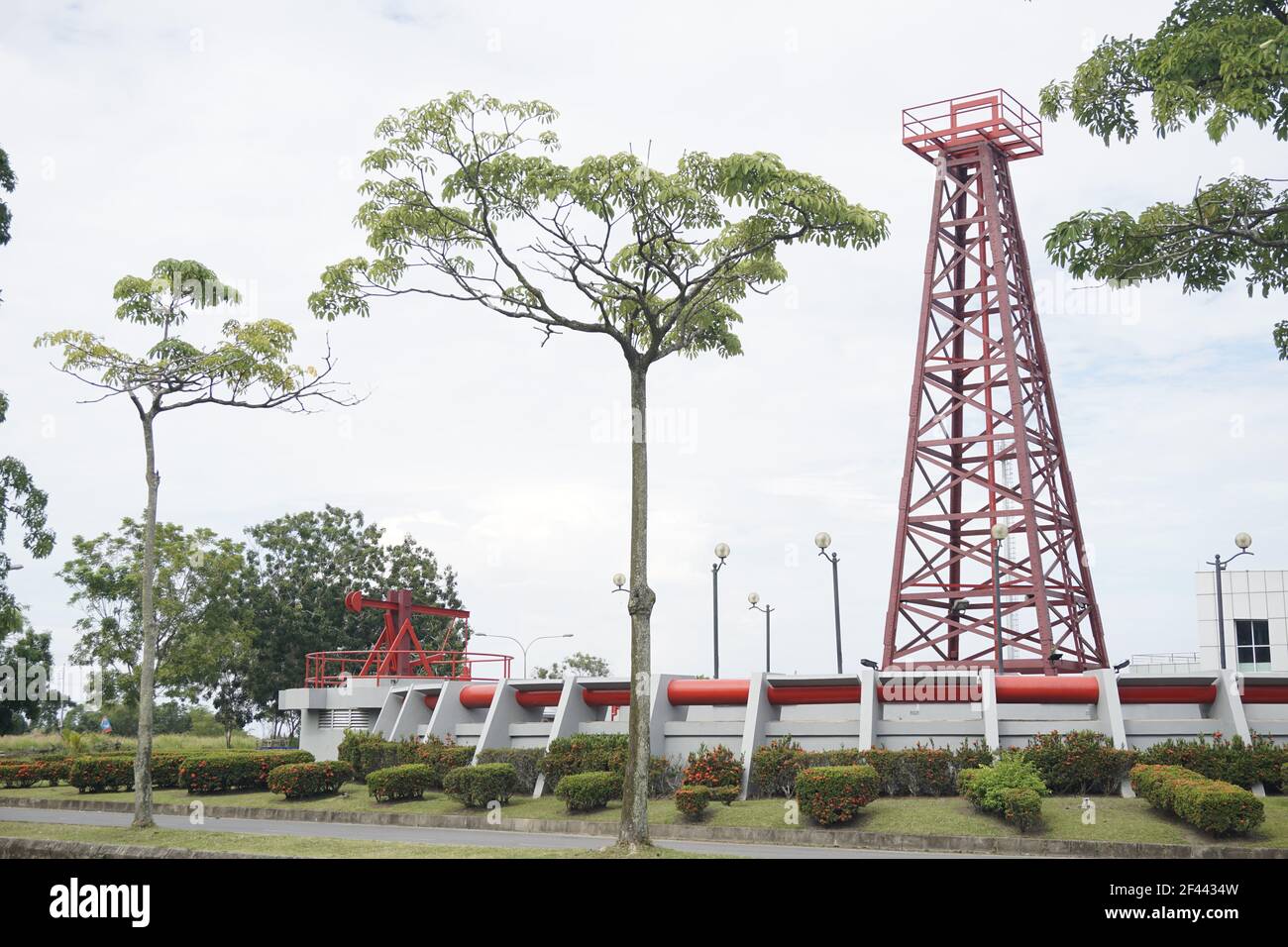 Miri Ölbrunnen Nr. 1 (Grand Old Lady) auf Canada Hill, Miri, Sarawak, Malaysia. Stockfoto