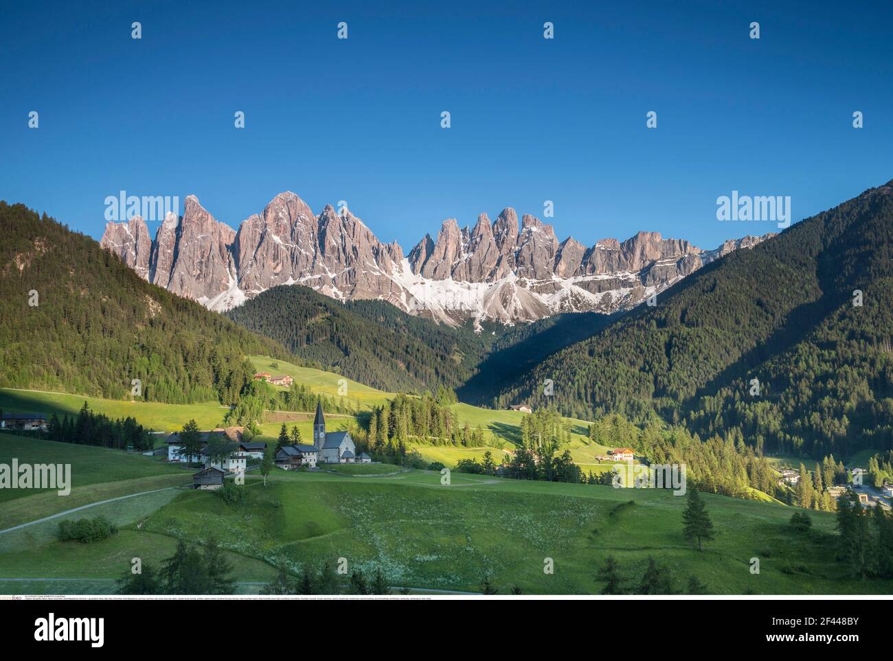 Geographie / Reisen, Italien, Alpen, Dolomiten, St. Magdalena, Sommer, zusätzliche-Rechte-Clearance-Info-nicht-verfügbar Stockfoto