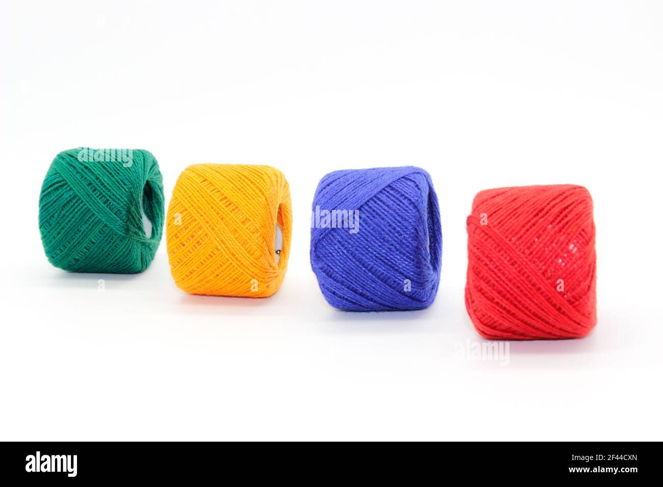 Ein Bild von Gewindespulen isoliert auf weißem Hintergrund Stockfoto