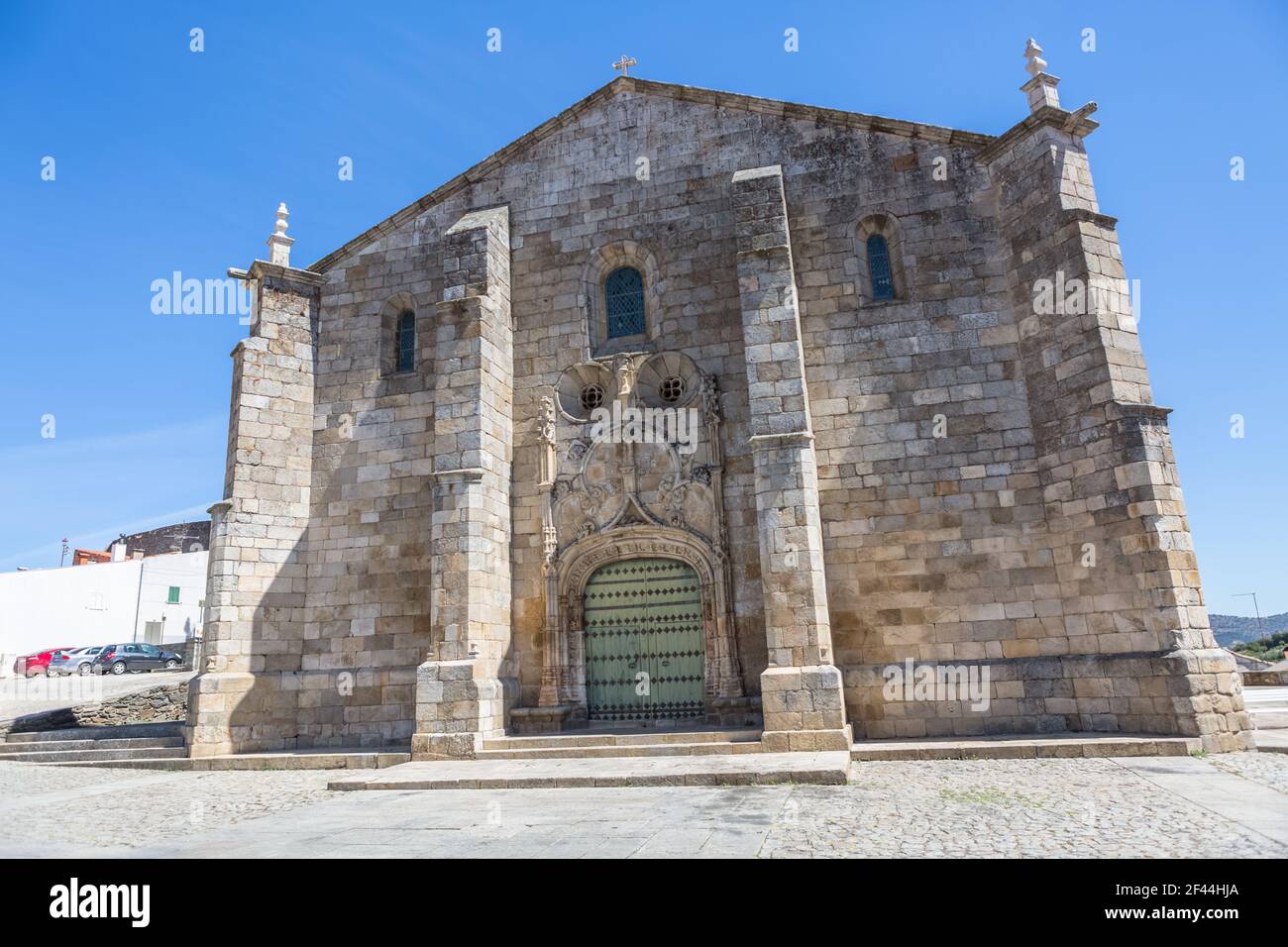 Freixo Espada Cinta Portugal 08 23 2020 Blick Auf Die Kirche Von Sao Miguel In Freixo Espada Cinta Einem Typischen Romanischen Und Gotischen Portugue Stockfotografie Alamy
