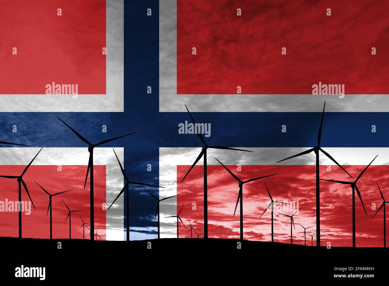 Norwegen Flagge Windpark bei Sonnenuntergang, nachhaltige Entwicklung, erneuerbare Energie Windkraftanlagen Stockfoto