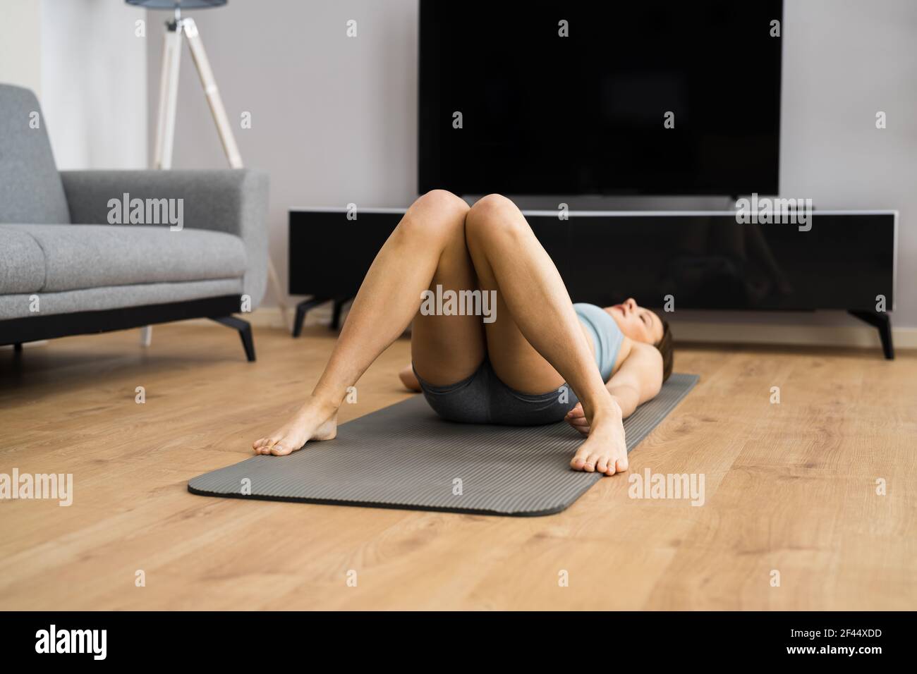 Müde Frau. Sport Fitness Übung Workout Pause Stockfoto