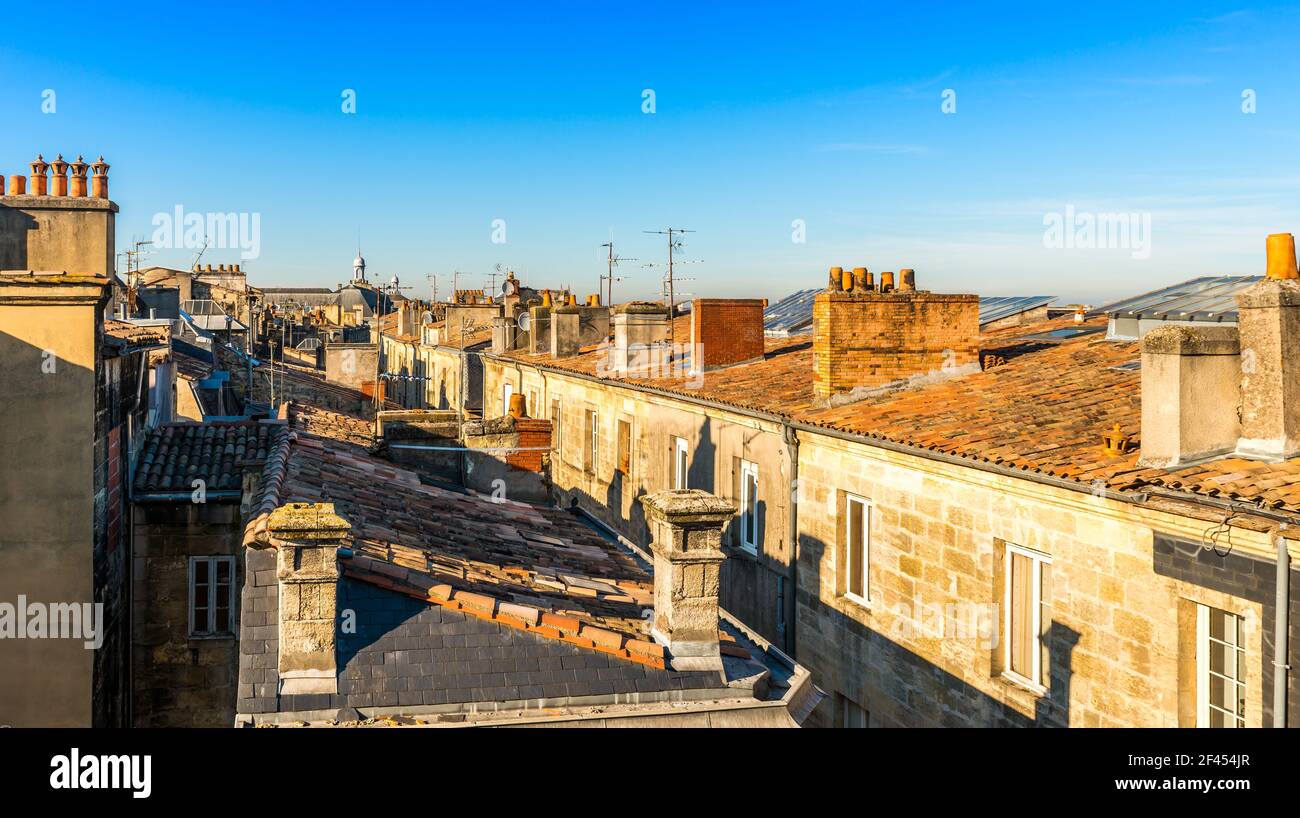 Die Dächer von Bordeaux in Gironde, New Aquitaine in Frankreich Stockfoto