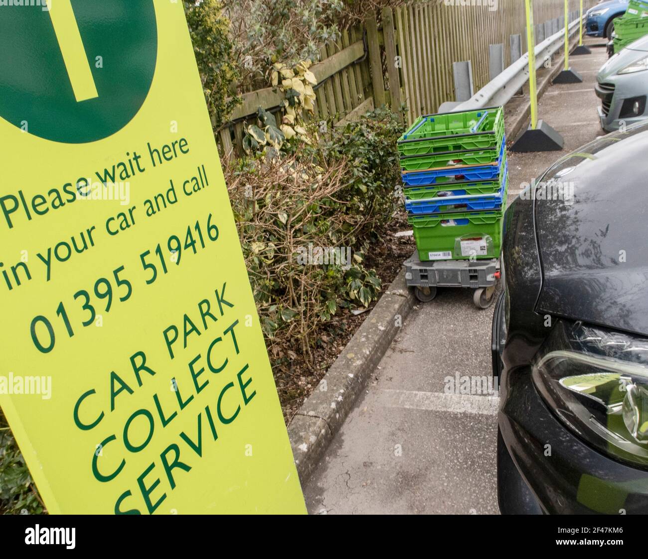 Waitrose Klicken und sammeln Lebensmittelgeschäft Service, Parkplatz sammeln, in Sidmouth, Devon Stockfoto