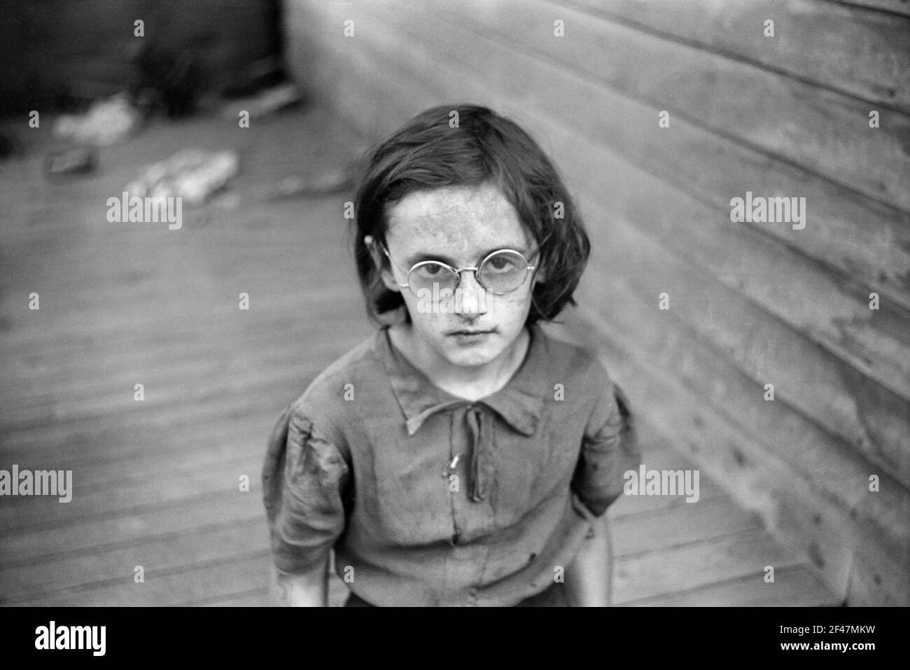 Child of Albert Lynch, Farm Security Administration Client, Dummerston, Vermont, USA, Jack Delano, U.S. Farm Security Administration, August 1941 Stockfoto Child of Albert Lynch, Farm Security Administration Client, Dummerston, Vermont, USA, Jack Delano, U.S. Farm Security Administration, August 1941 Stockfoto