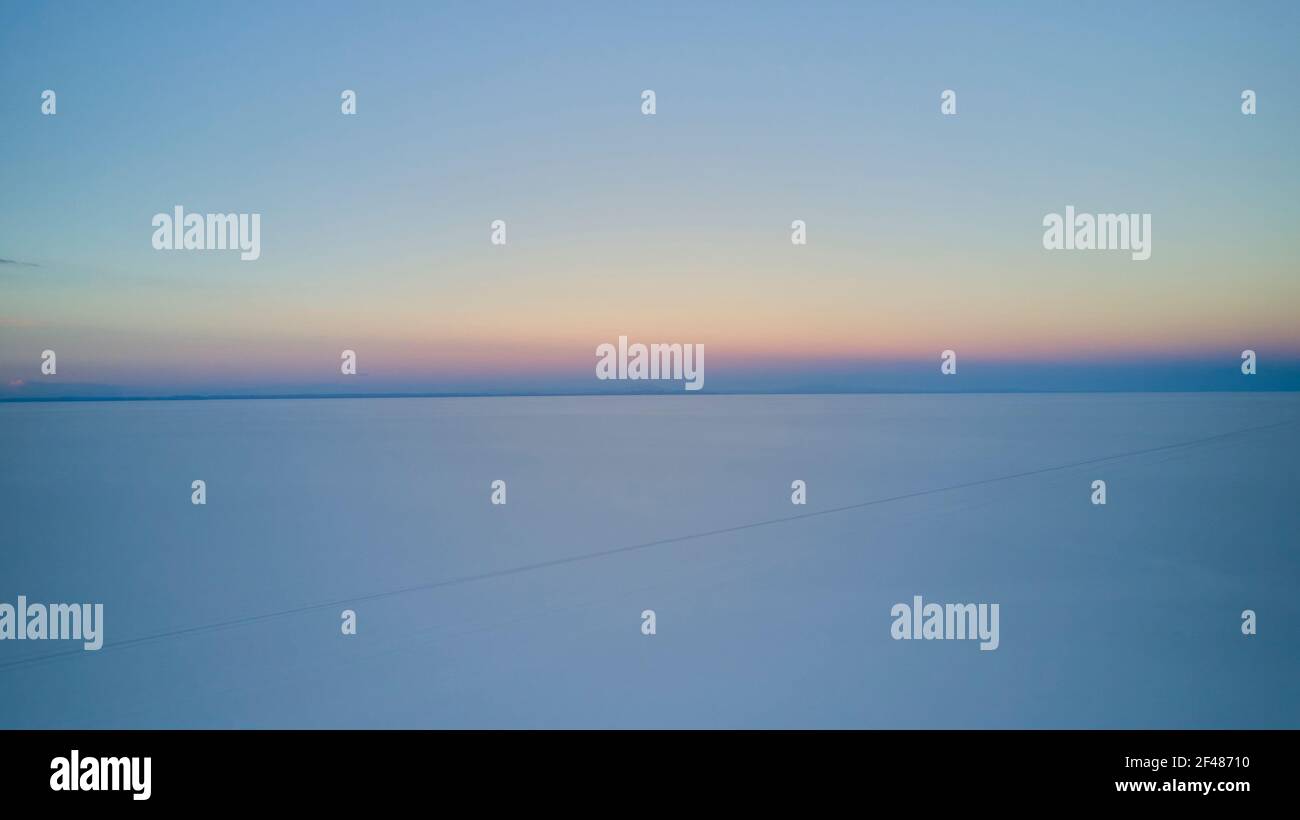 Luftaufnahme des Salar de Uyuni, Salar de Tunupa, der größten Salzebene der Welt, im altiplano Boliviens in den anden. Weltweit größte Lithiumquelle Stockfoto