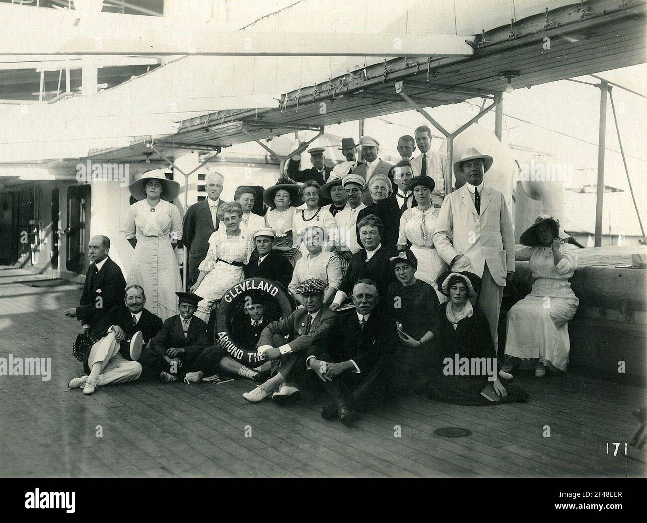 Gruppenbild an Deck des Hochsee-Passagierdampfers 'Cleveland Stockfoto