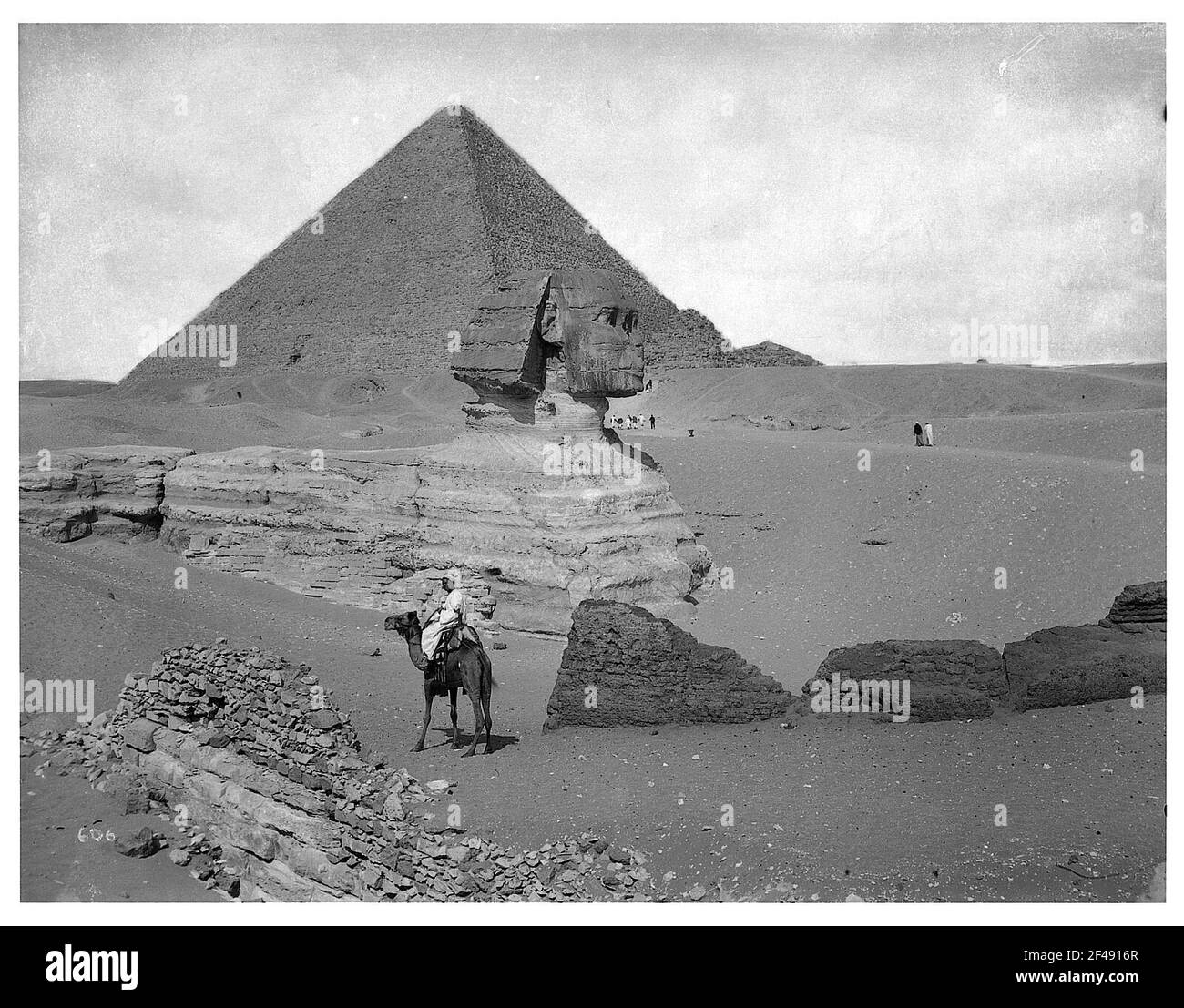Sphinx der Chephar-Pyramide und Cheops-Pyramide in Gizeh Stockfoto