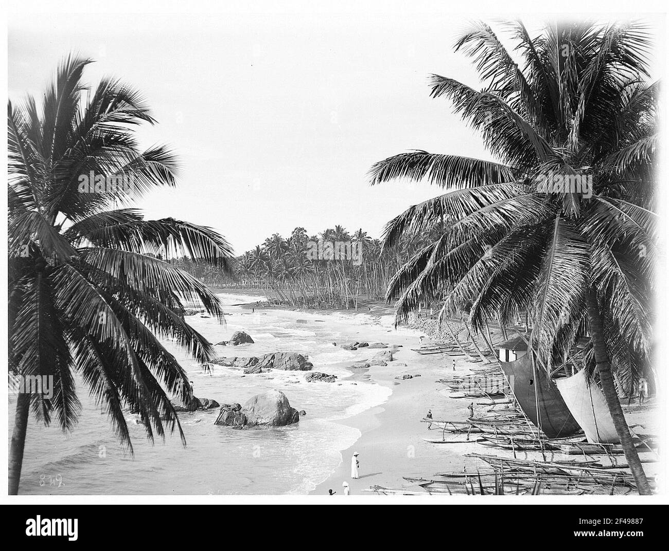 Landschaft mit Booten am Strand von Colombo Stockfoto