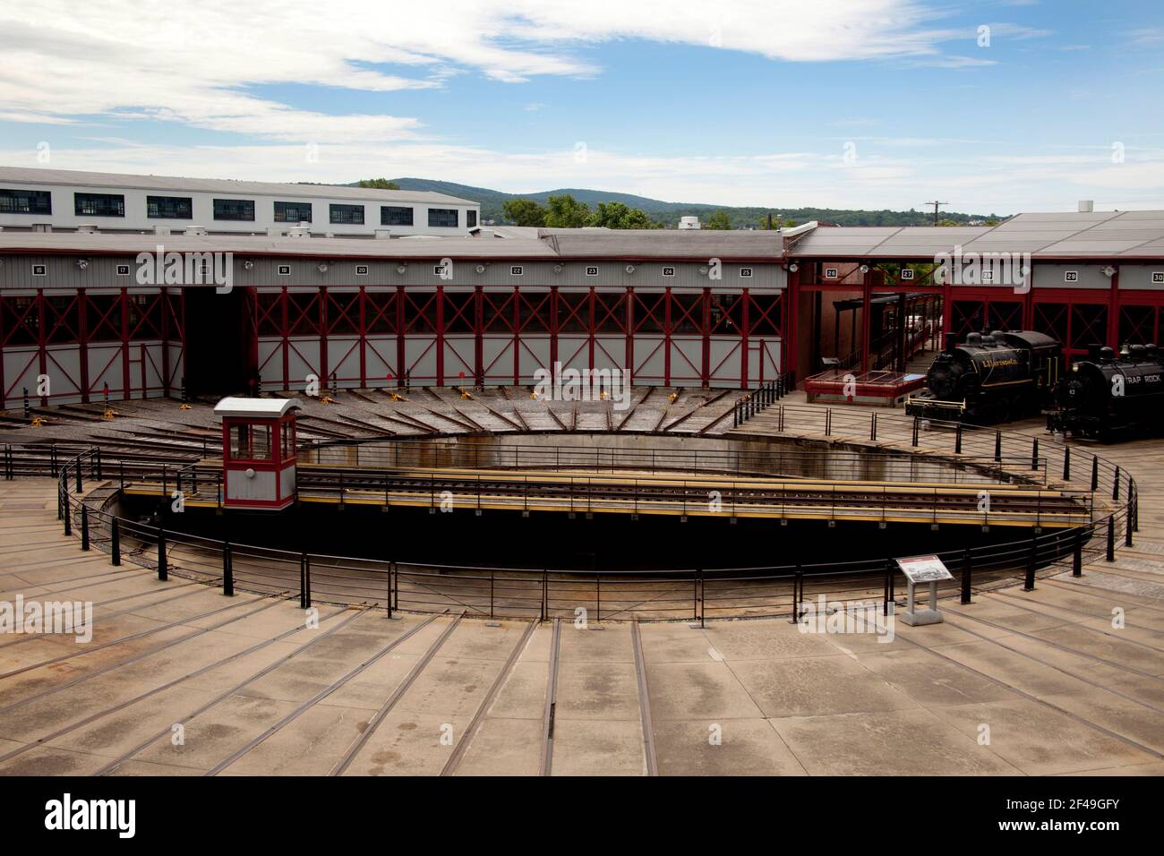 Steamtown National Historic Site, Pennsylvania, USA. Roundhouse und Round Table Stockfoto