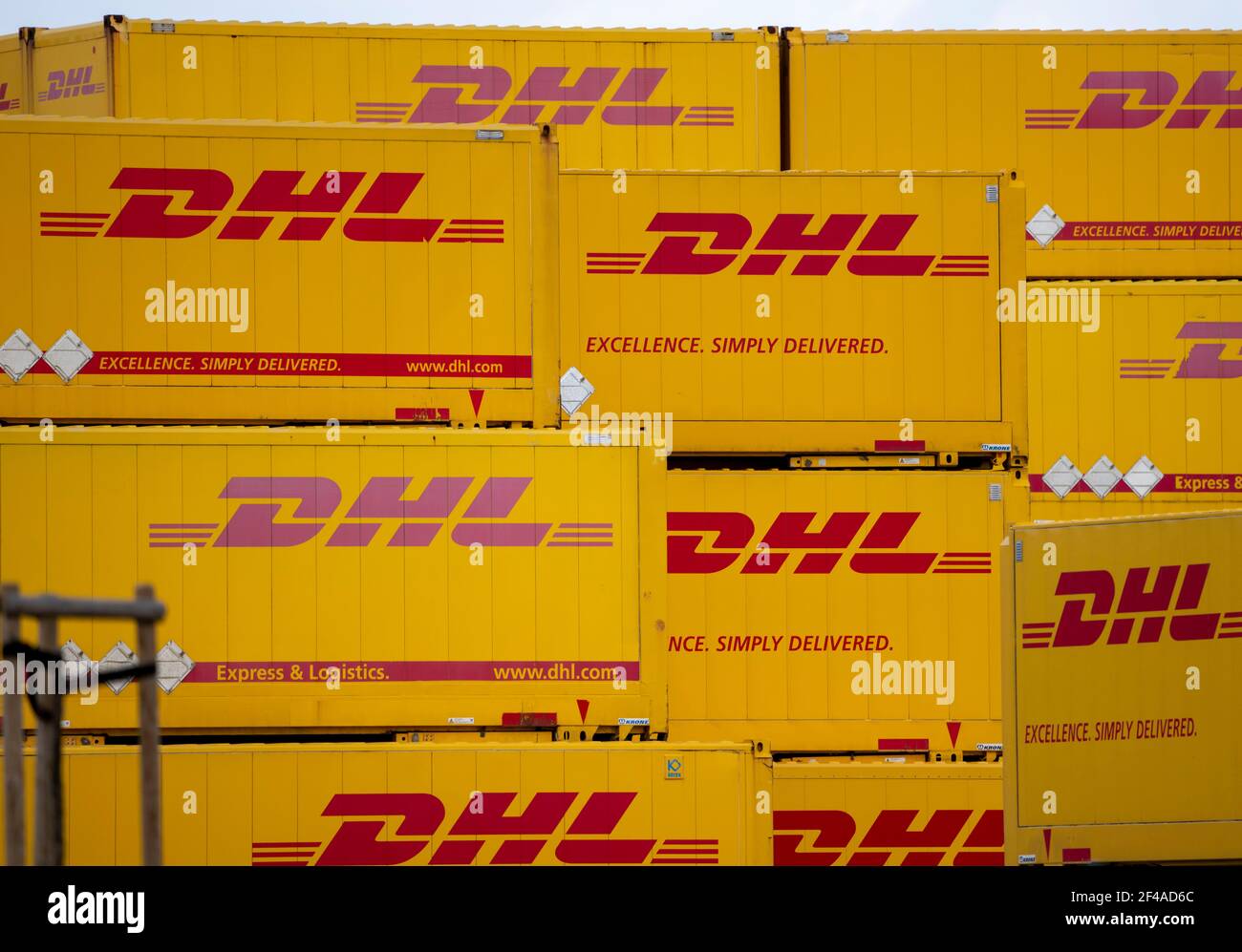 DHL, Deutsche Post, Paketzentrum, Lager für Frachtcontainer, Krefeld, NRW, Deutschland, Stockfoto