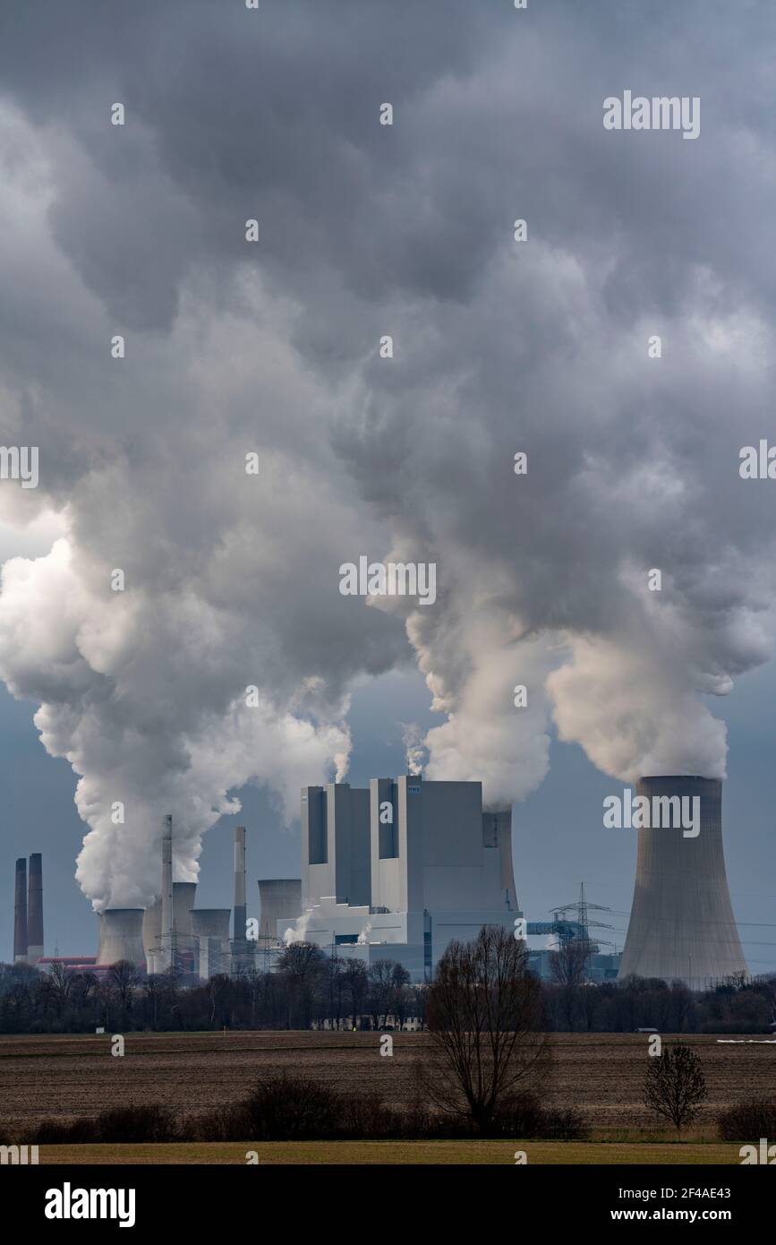 Braunkohlekraftwerk Neurath, bei Grevenbroich, RWE Power AG, NRW, Deutschland, Stockfoto