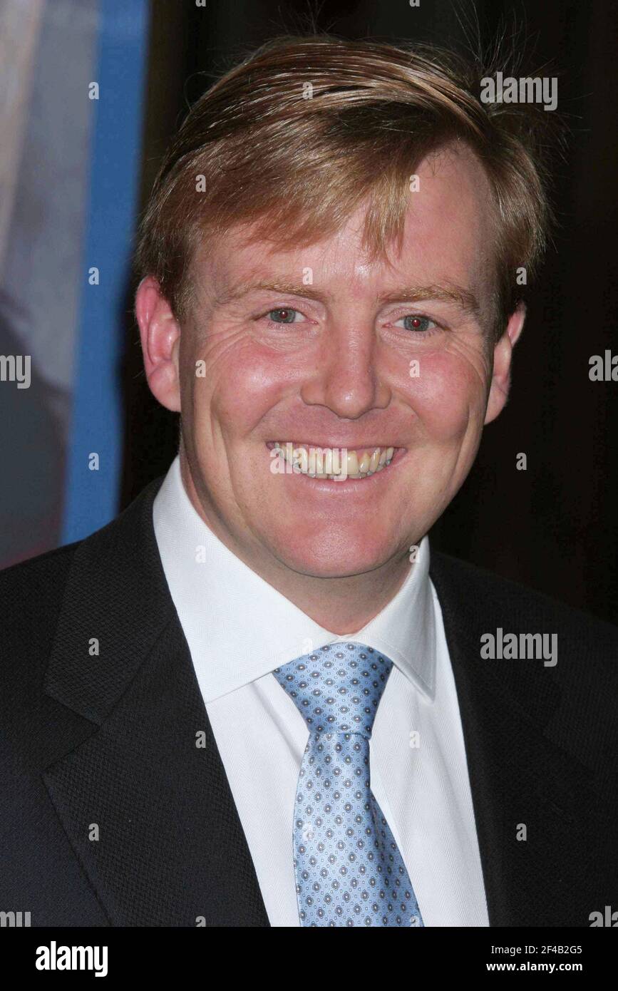 Prinz Willem Alexander aus den Niederlanden nimmt am 8. November 2005 an der Gala zum Jahr der Mikrokredite der Vereinten Nationen Teil, bei der die „Unsungen Heroes of Poverty Eradication“ bei den Vereinten Nationen in New York City gefeiert werden. Foto: Henry McGee/MediaPunch Stockfoto