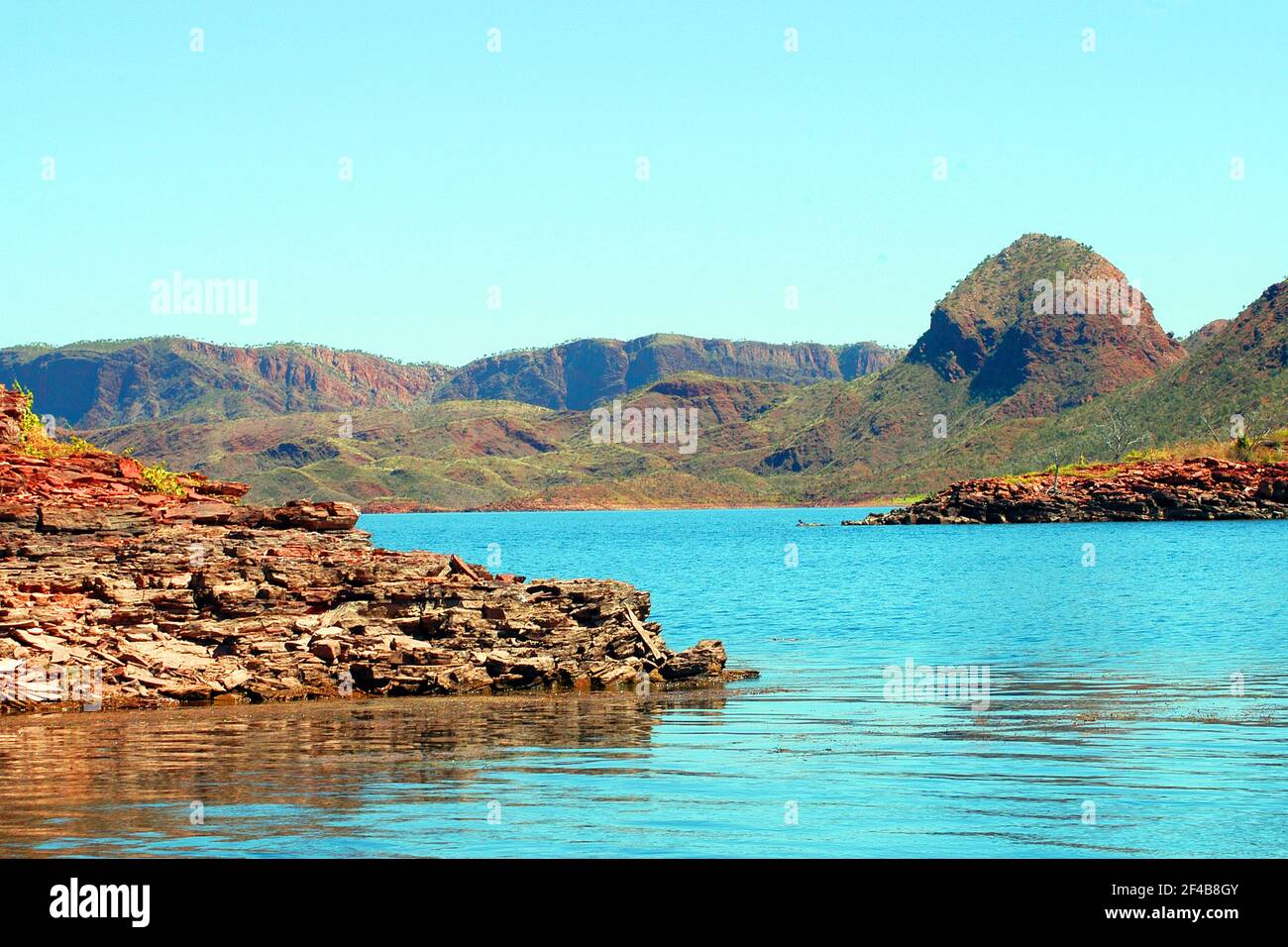 Lake Argyle ist nach Volumen das größte und das zweitgrößte künstlich hergestellte Süßwasserreservoir Australiens. Der Stausee ist Teil des Ord River Scheme. Stockfoto