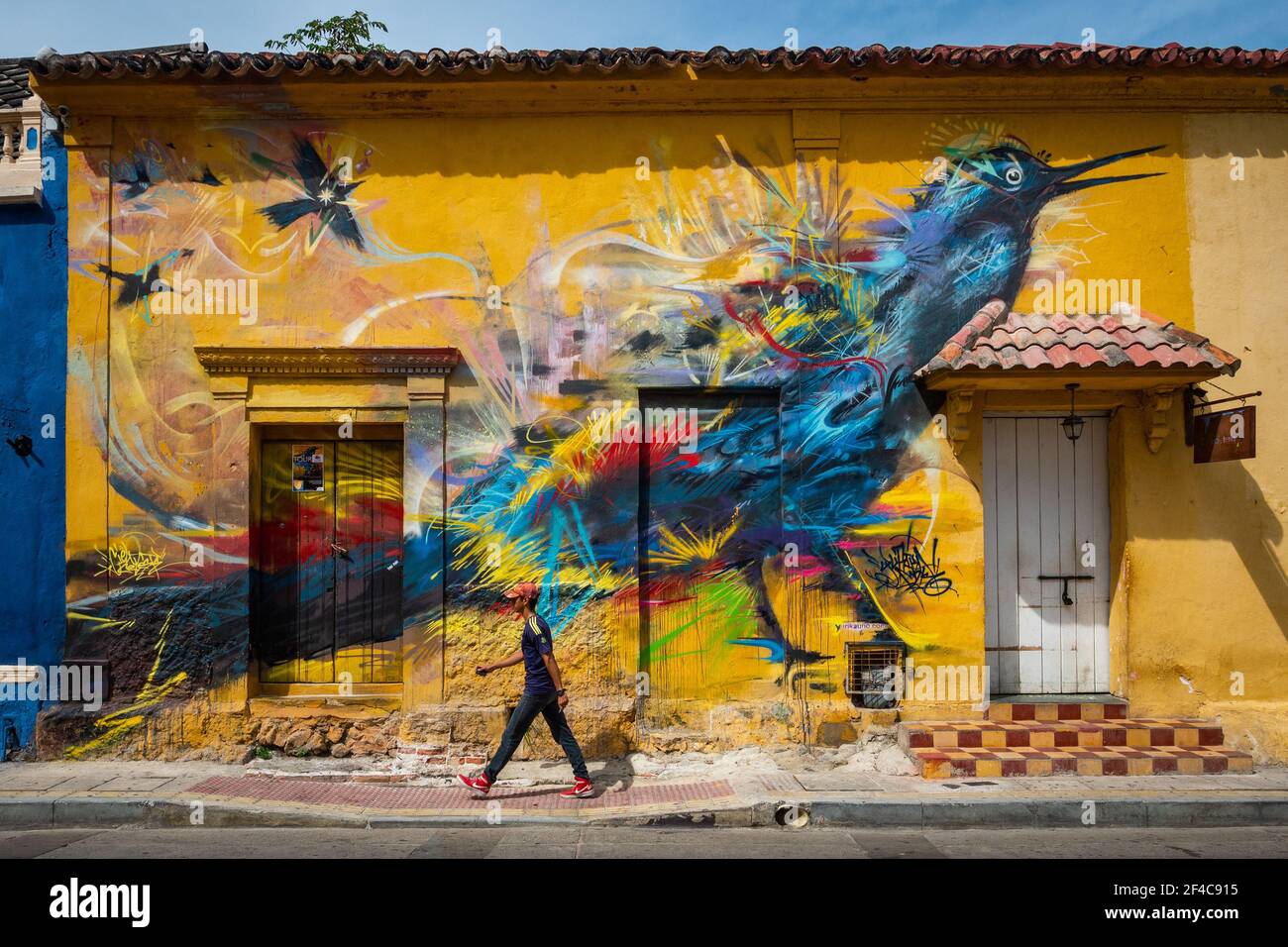 Bunte Wandgemälde im Getsemini Viertel des historischen Cartagena de Indias, Kolumbien. Stockfoto