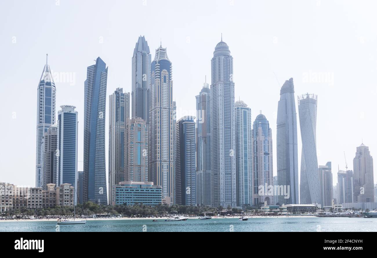 Dubai Marina, Blick vom Meer Stockfoto