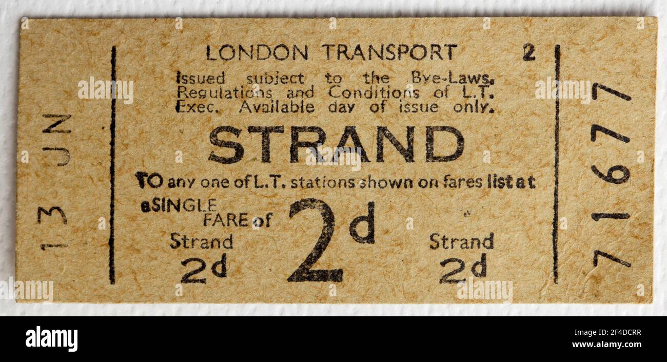 1950s London Transport U-Bahn oder U-Bahn-Ticket von Strand Station Stockfoto