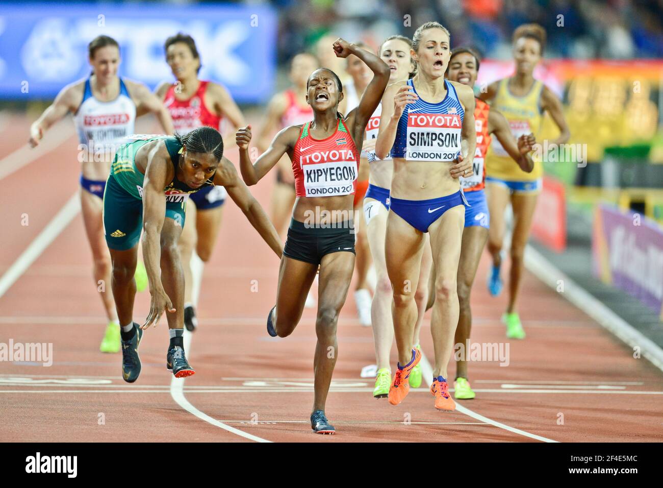 Faith Kipyegon (KEN, Gold), Jenny Simpson (USA, Silber), Caster Semenya (RSA, Bronze). 1500 Meter. Leichtathletik-Weltmeisterschaften der IAAF, London 2017 Stockfoto