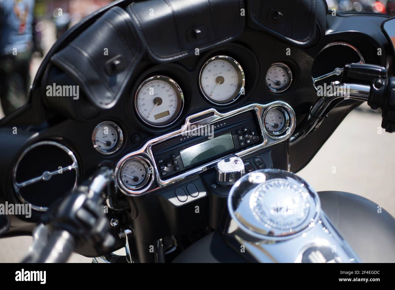 Motorrad-Armaturenbrett. - Stockfotografie: lizenzfreie Fotos © indigolotos  49069239