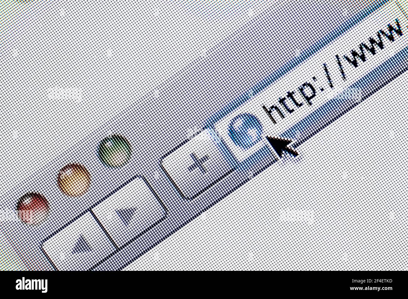 Browser des Computers bereit, eine Website zu lesen, die beginnt Mit www Stockfoto