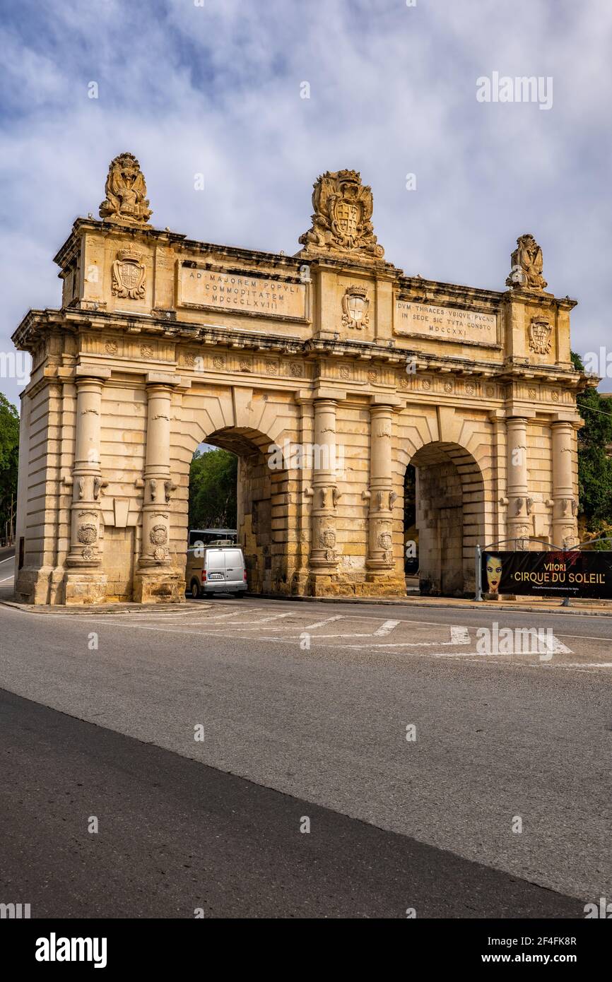 Portes des Bombes Bogentor in Floriana, Malta Stockfoto