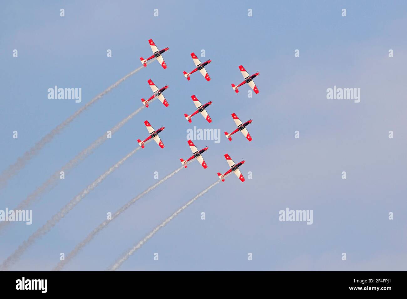 Formationsflug, Schweizer Kunstflugstaffel Patrouille Suisse, Schweizer Luftwaffe, Rapperswil, Kanton St. Gallen, Schweiz Stockfoto