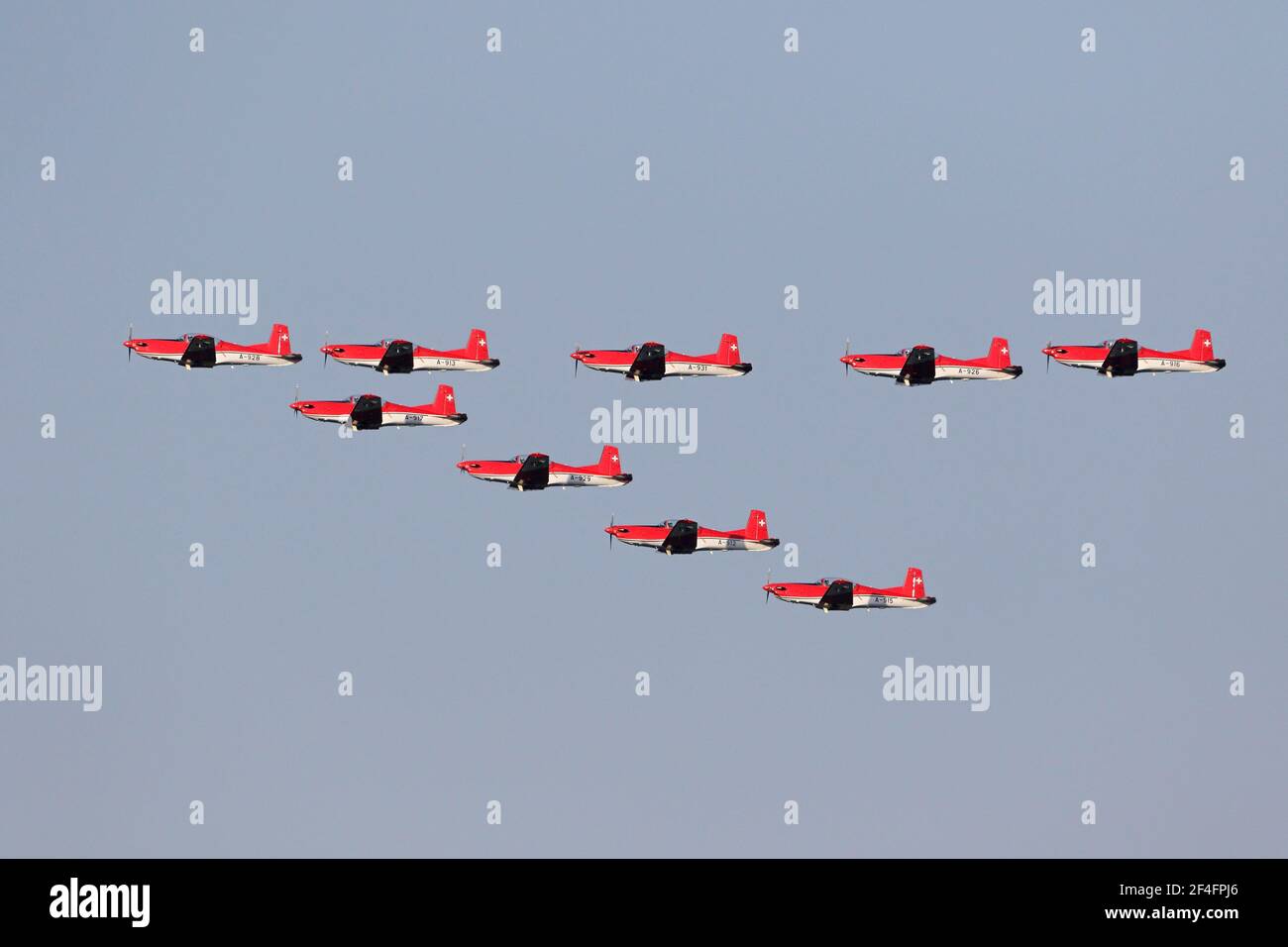 Formationsflug, Schweizer Kunstflugstaffel Patrouille Suisse, Schweizer Luftwaffe, Rapperswil, Kanton St. Gallen, Schweiz Stockfoto