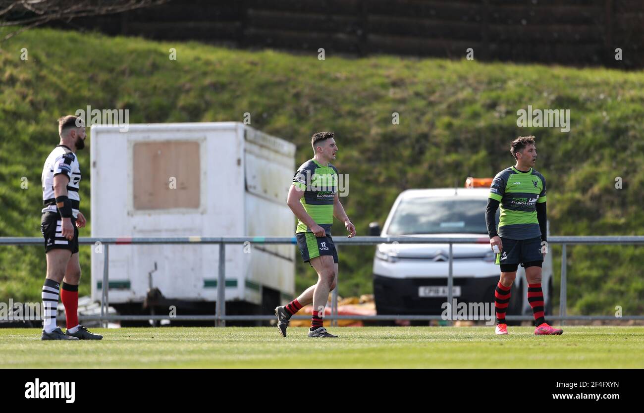 Gavin Henson (rechts) von West Wales Raiders während des Betfred Challenge Cup-Spiels im Stebonheath Park, Llanelli. Bilddatum: Sonntag, 21. März 2021. Stockfoto