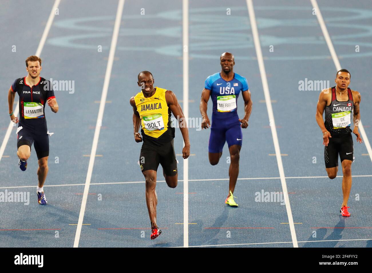 Usain Bolt von Jamaica Running gewinnt Goldmedaille 200 m Sprintrennen Rio 2016 Olympischen Sommerspiele. Silber an Andre De Grasse, Bronze Christophe Lemaitre Stockfoto