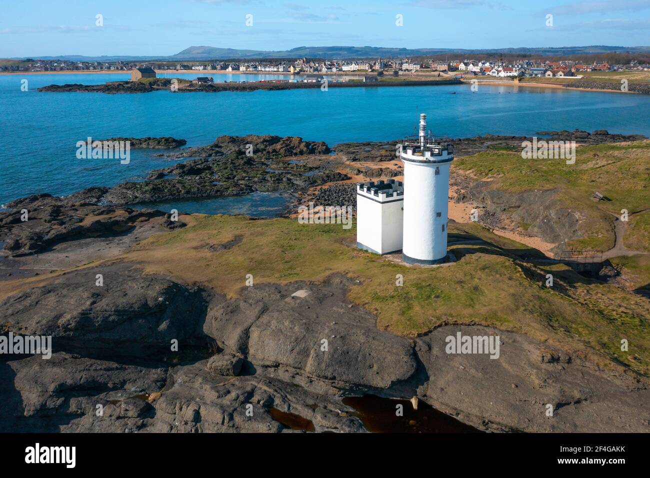 Luftaufnahme des Leuchtturms bei Elie am East Neuk of Fife, in Schottland, Großbritannien Stockfoto